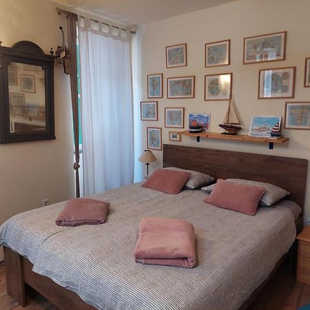 ロヴィニCasa Casaleアパートメント エクステリア 写真